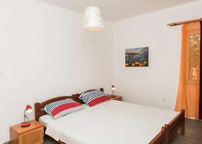 Family Friendly House With A Swimming Pool Cista Velika, Vodice - 20234 Vakantiehuis Velika Cista (Sibenik-Knin)